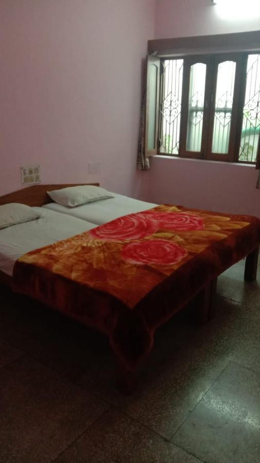 Hotel Yogi Lodge Khajurāho Esterno foto