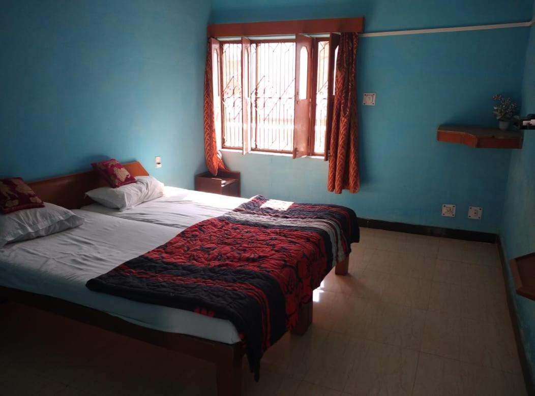 Hotel Yogi Lodge Khajurāho Esterno foto