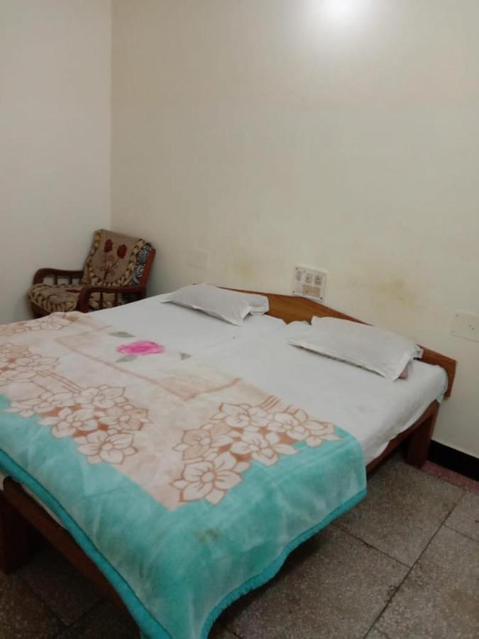 Hotel Yogi Lodge Khajurāho Esterno foto