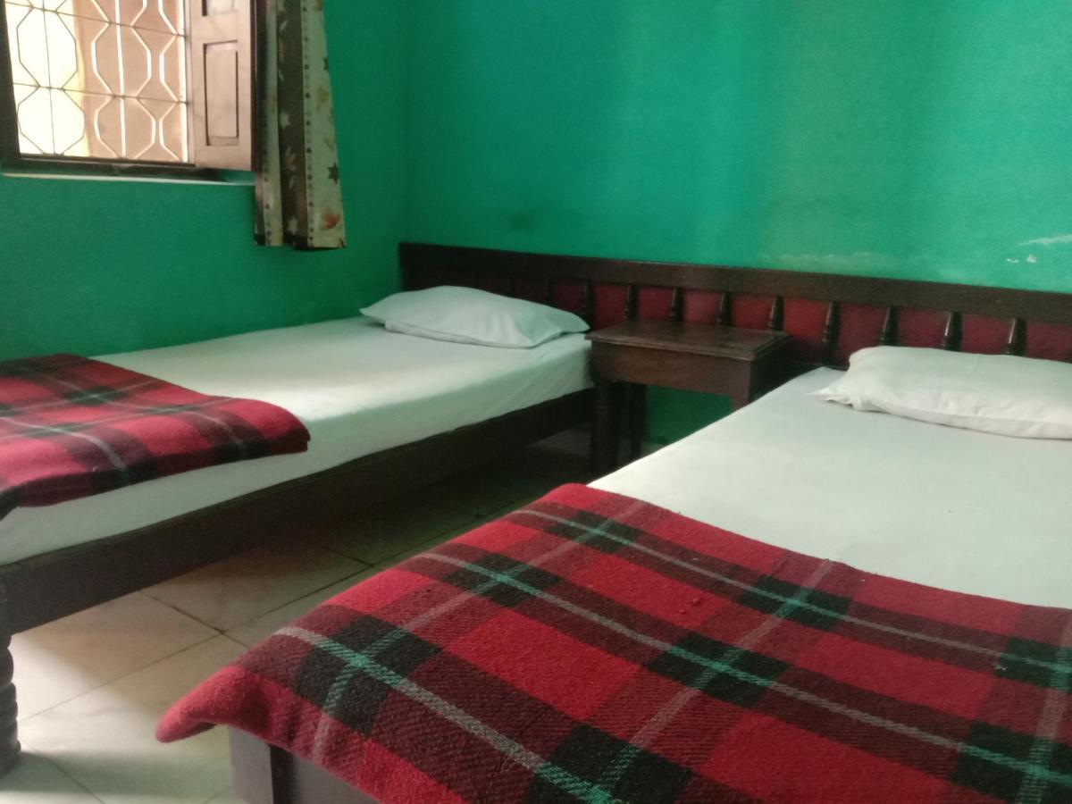 Hotel Yogi Lodge Khajurāho Esterno foto
