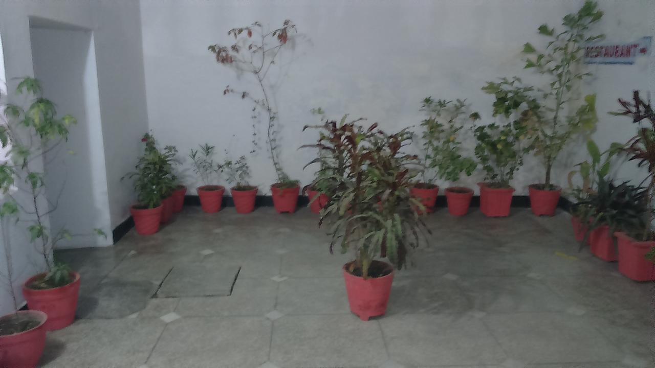 Hotel Yogi Lodge Khajurāho Esterno foto