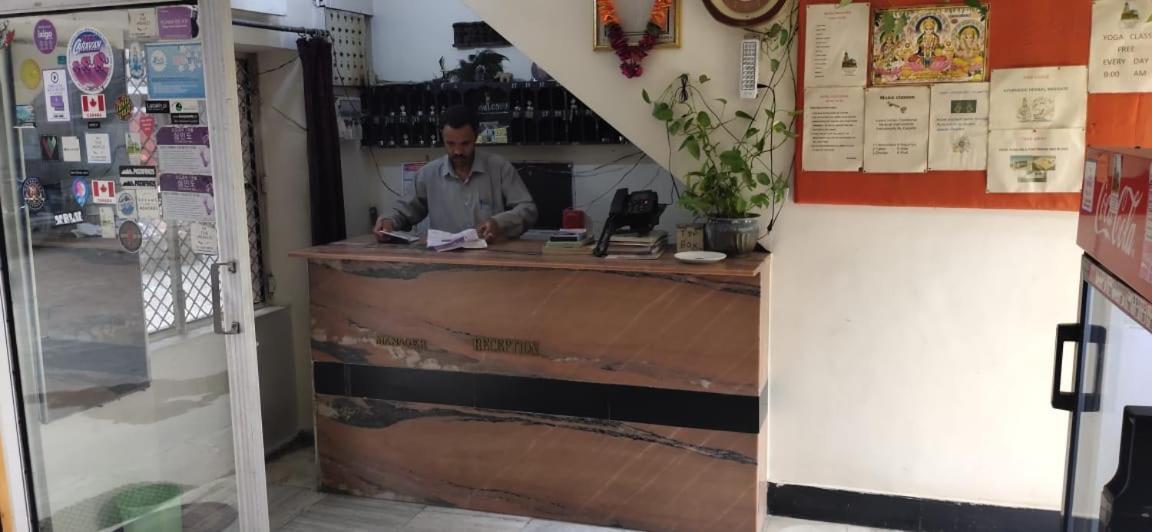 Hotel Yogi Lodge Khajurāho Esterno foto