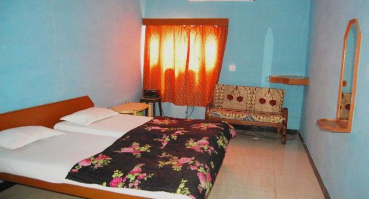 Hotel Yogi Lodge Khajurāho Esterno foto