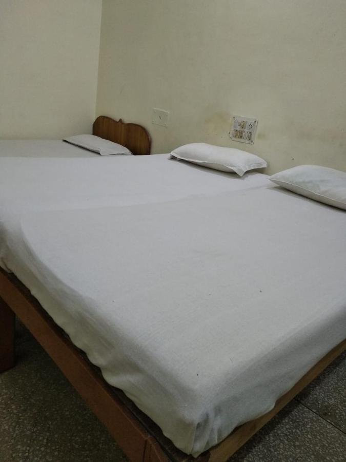 Hotel Yogi Lodge Khajurāho Esterno foto