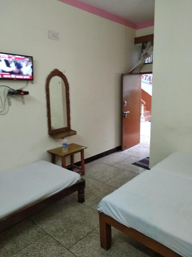 Hotel Yogi Lodge Khajurāho Esterno foto