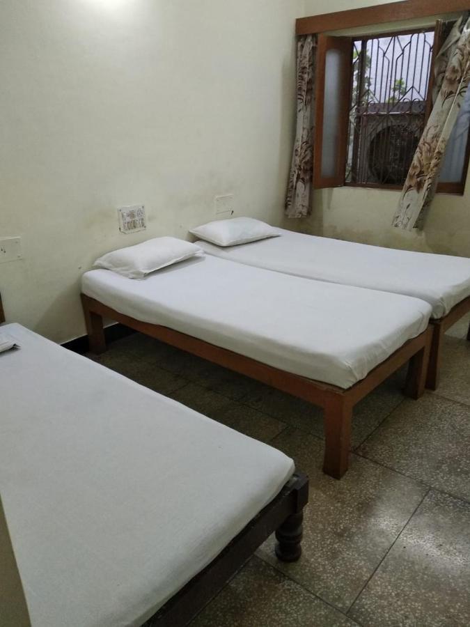 Hotel Yogi Lodge Khajurāho Esterno foto
