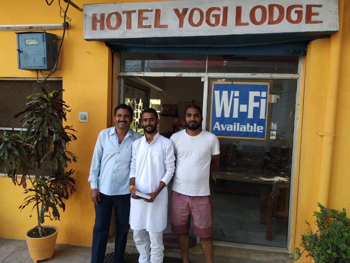 Hotel Yogi Lodge Khajurāho Esterno foto